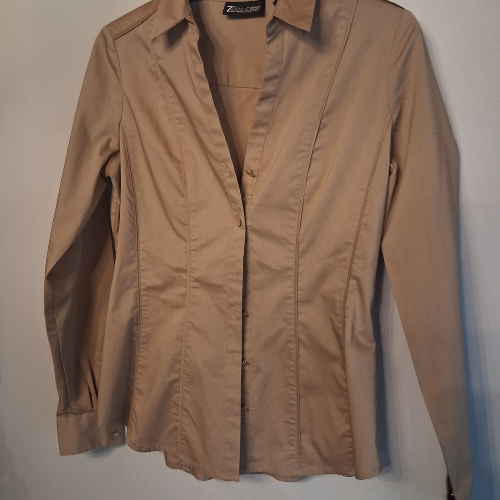 Nine West Women's Tan Fitted Button-Down Shirt
